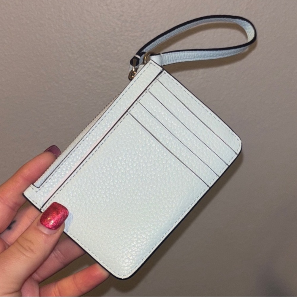 Kate Spade Light Blue Wristlet pebbled leather NWT - Picture 8 of 8